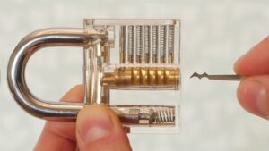 how to pick a lock

